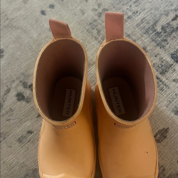 Hunter Coral Waterproof Boots - Picture 2 of 3